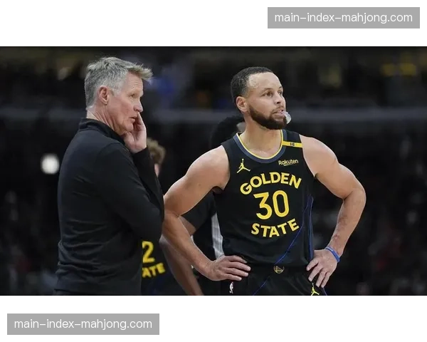 勇士灰熊比赛，库里莫兰特缺阵情况下角色球员担纲