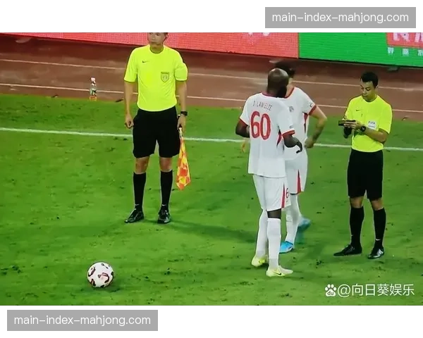 比赛结束：青岛海牛0-0战平梅州客家，双方门将均获评高分