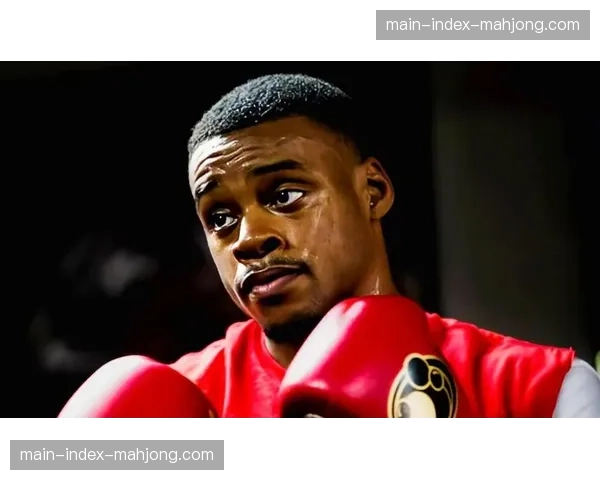 前次中量级拳王斯彭斯宣布正式退役，结束十二年职业生涯